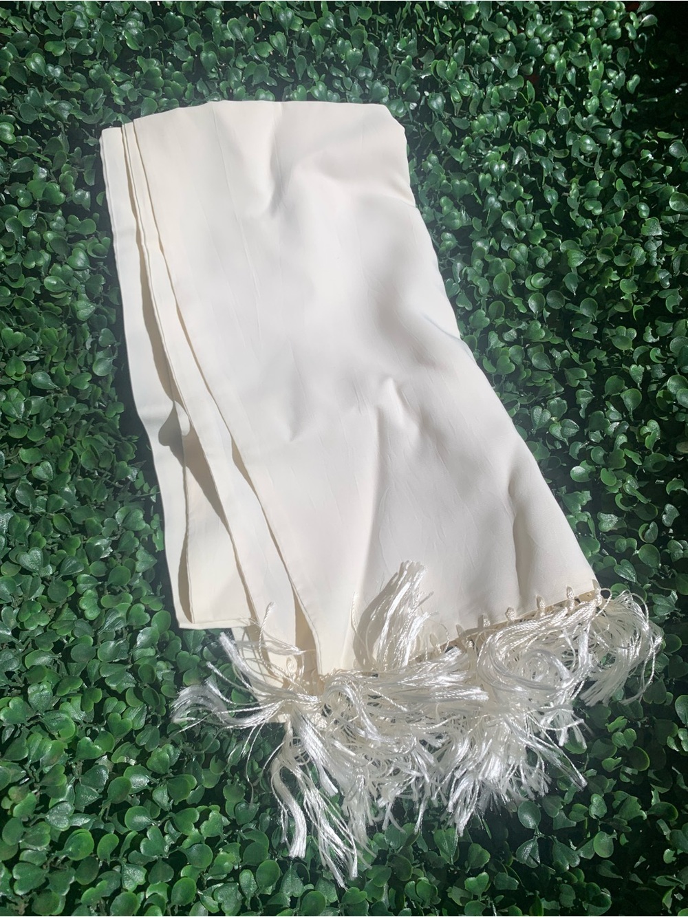Vintage unisex or men’s ivory white synthetic acetate & polyester formal scarf